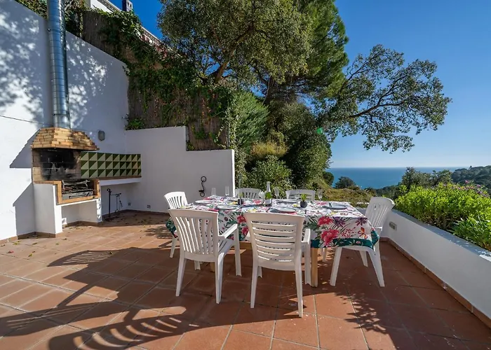 Alpago Piscina Privada Vistas Mar Aire Acondicionado 度假居 *